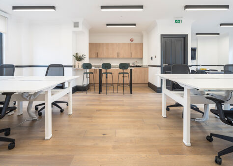 Office Space 42-43 Maiden Lane - Image 8