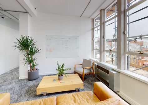 Office Space The Courtyard - Image 7