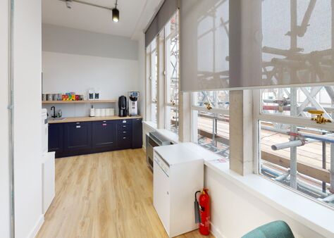 Office Space The Courtyard - Image 6