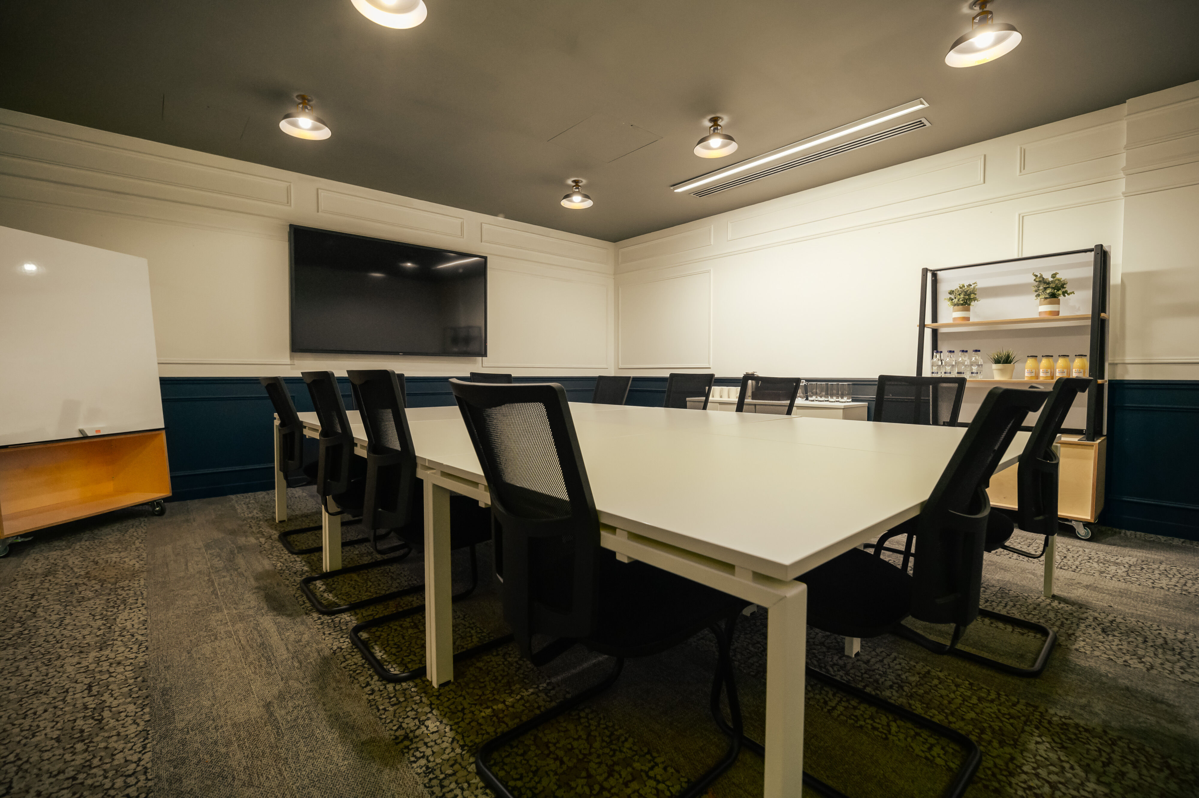 Office Space London Holborn - Image 18