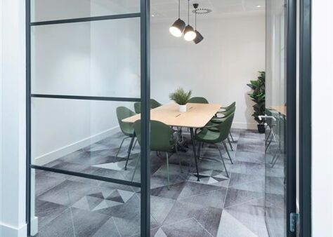 Office Space ONYX Studios - Image 18