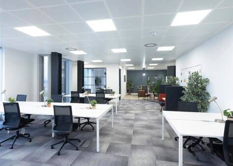 Office Space ONYX Studios - Image 26