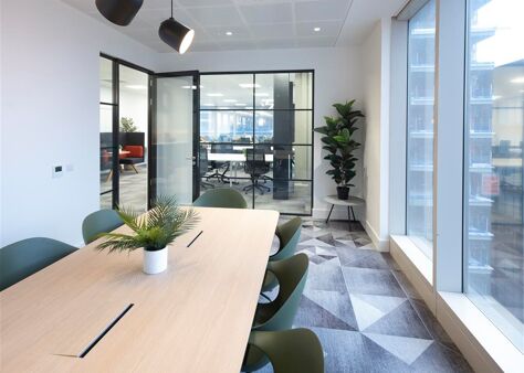 Office Space ONYX Studios - Image 22