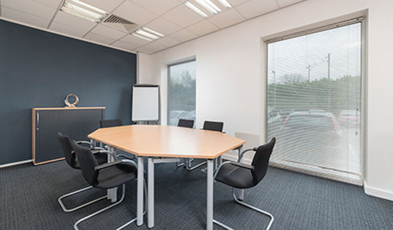 Office Space City West Business Park Building 3 - Image 3