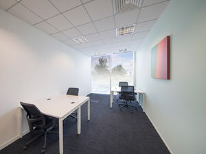 Office Space Windmill Hill Business Park - Image 5