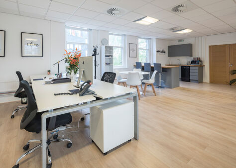 Office Space Borough - Image 13