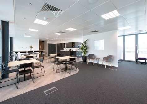 Office Space Cannon Street - Image 2