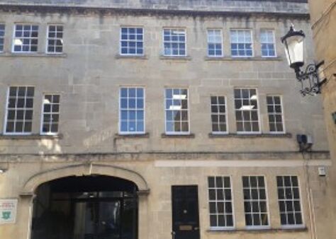 Office Space 4 Queen Street - Image 1