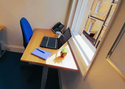 Office Space 4 Queen Street - Image 3