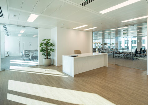 Office Space 230 Blackfriars - Image 4