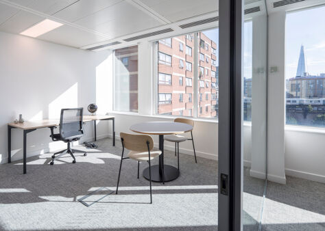 Office Space 230 Blackfriars - Image 9