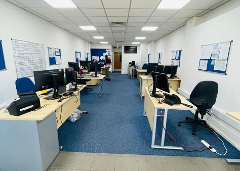 Office Space Westbury House - Image 6