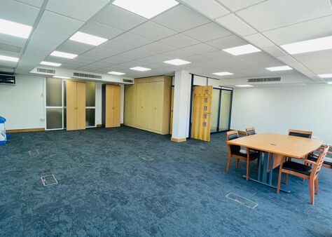 Office Space Westbury House - Image 8