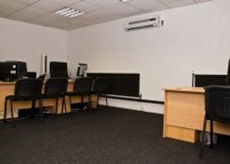 Office Space East Ham - Image 8