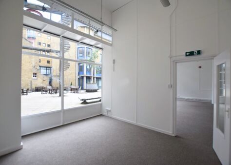 Office Space 3 Gainsford Street - Image 4