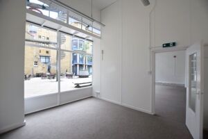 Office Space 3 Gainsford Street - Image 4