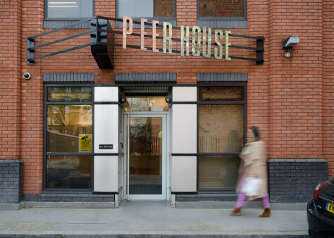 Office Space Peer House - Image 1