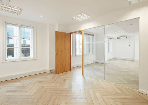 Office Space 87 Worship Street - Image 4