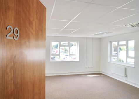 Office Space Crawley Business Centre - Image 8