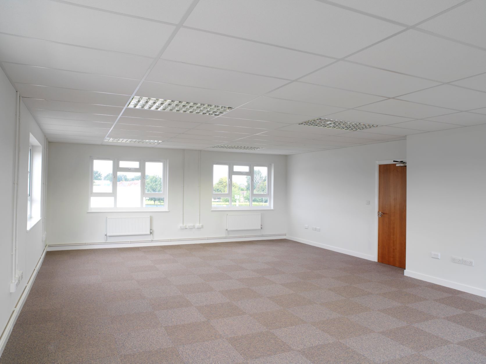 Office Space Crawley Business Centre - Image 6