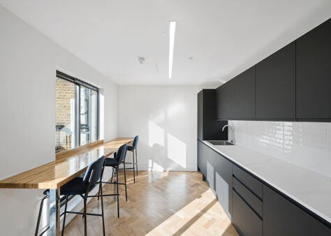 Office Space 49 Albemarle Street - Image 6