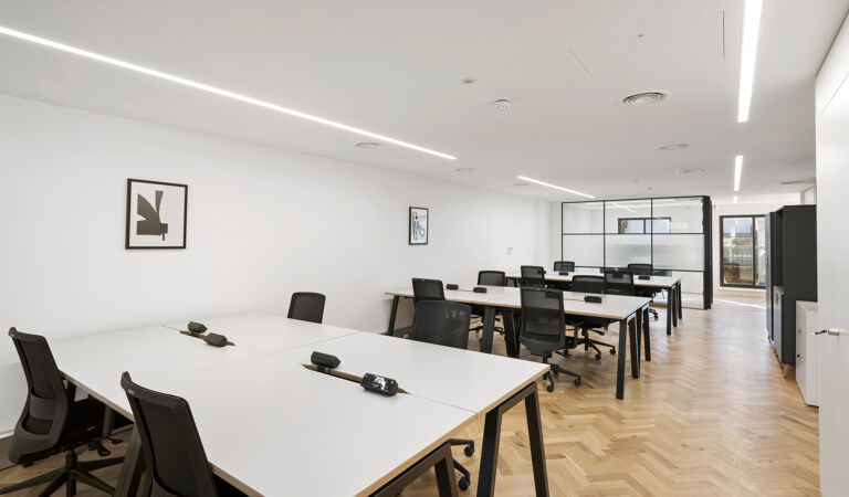 Office Space 49 Albemarle Street - Image 4