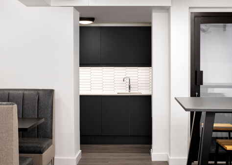 Office Space Eagle Street - Image 10