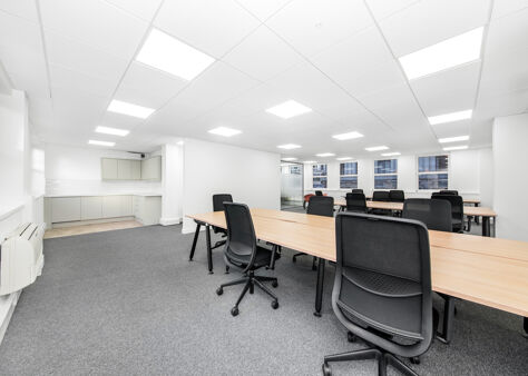 Office Space 2-3 Conduit Street - Image 6