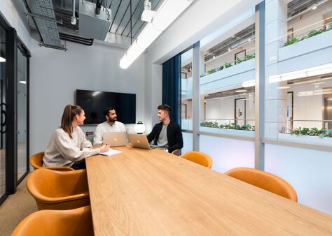 Office Space Aviation House - Image 9