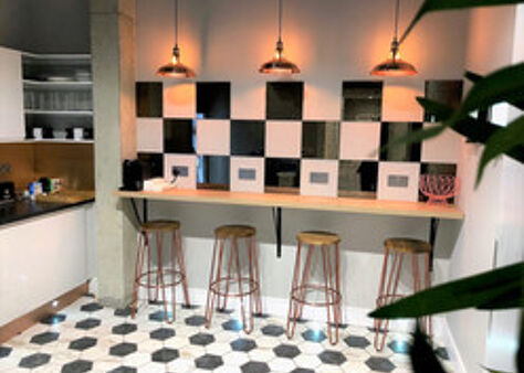 Office Space Boom Zone - Image 3