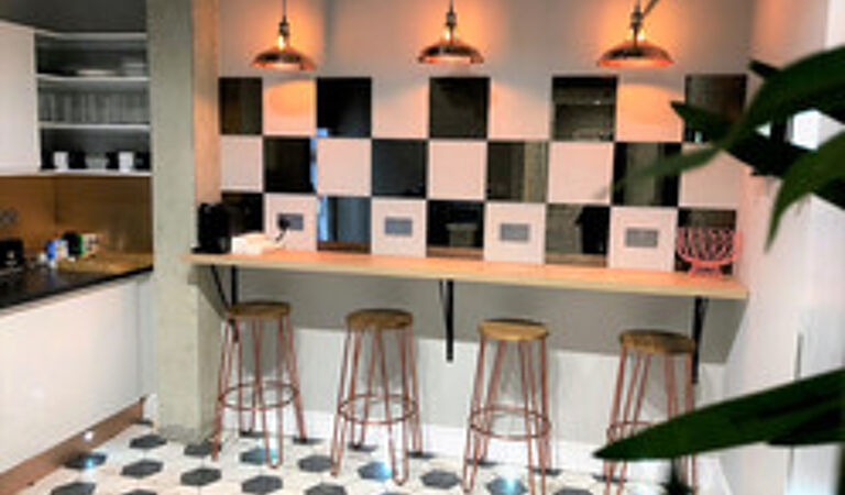 Office Space Boom Zone - Image 3