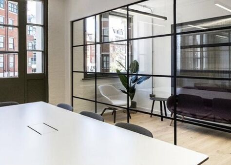 Office Space 18-20 St John Street  - Image 4