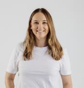 Headshot of Jessica Evans