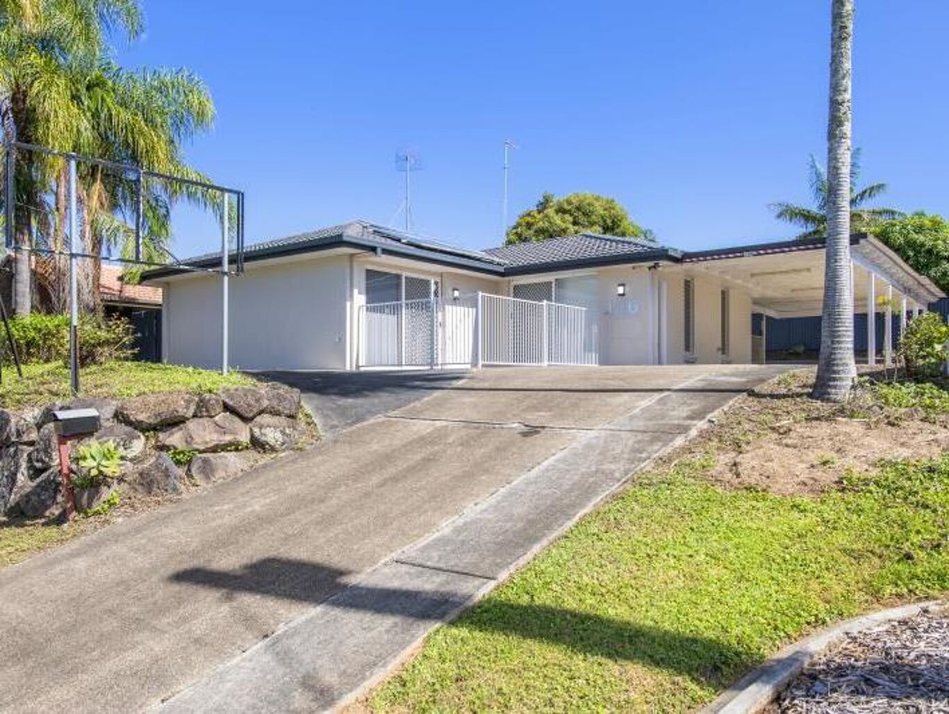 Image of 126 Olsen Avenue, Arundel, QLD 4214