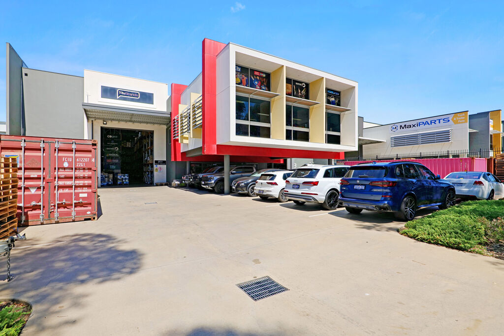 Image of 6 Hathor Way, Bibra Lake, WA 6163