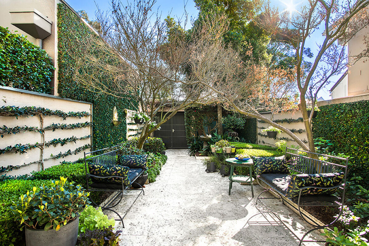 house for sale in 28 Fitzroy Street, KIRRIBILLI, NSW 2061 5699588