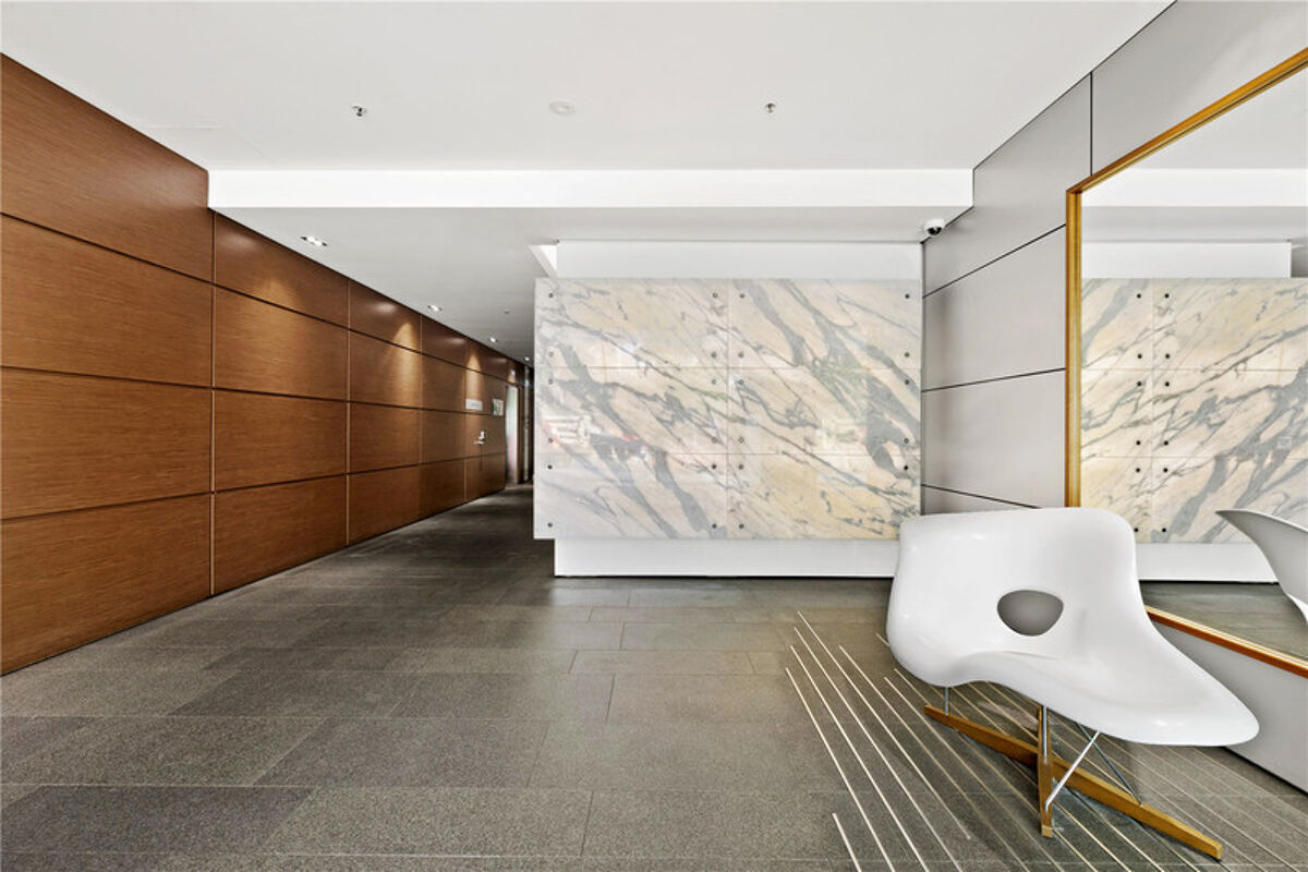 apartment for sale in 1703/55 Lavender Street, MILSONS POINT, NSW 2061