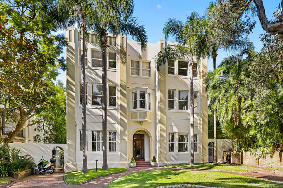 apartment for sale in 8/65 Darling Point Road, DARLING POINT, NSW 2027