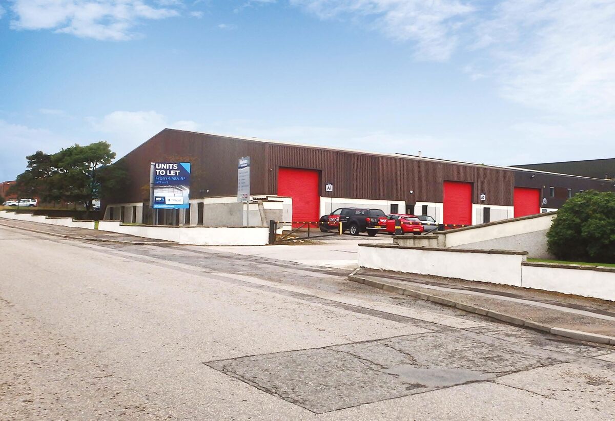 End Terraced Industrial Unit