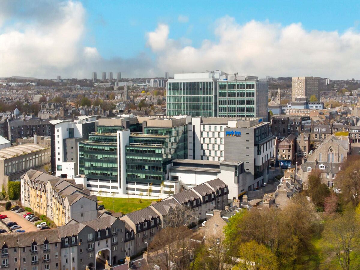 The IQ Building is a highly prestigious office located in the heart of Aberdeen city centre