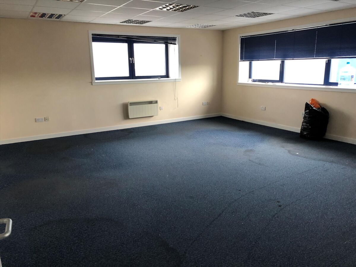Industrial/Distribution to rent in Units 2 & 3 Wellington Business Park