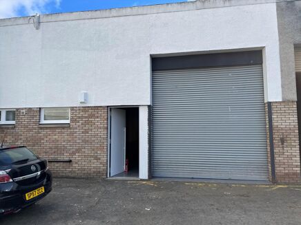 Picture of 8,166 sqft Industrial/Distribution for rent.