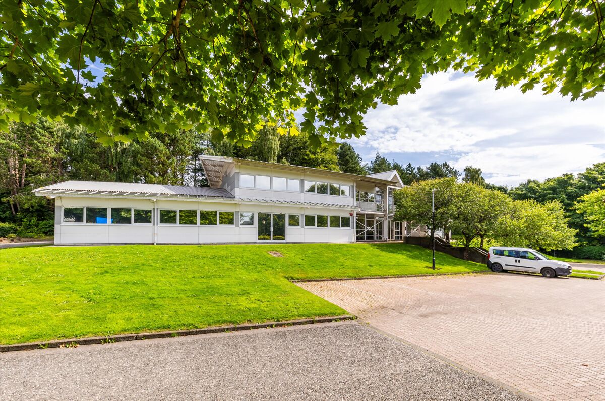 Open plan office suite with excellent car parking provision