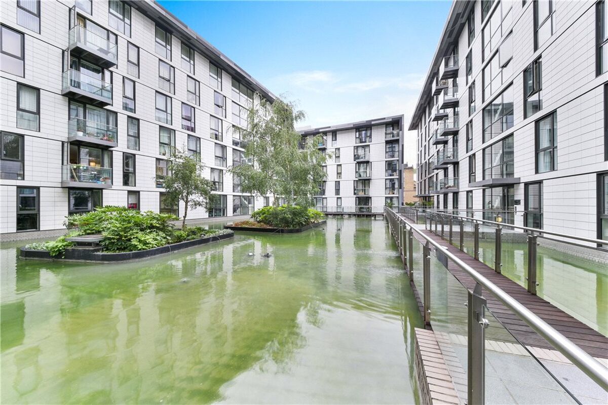 flat for sale in Times Square, Aldgate, London, E1 ALD170019 Knight