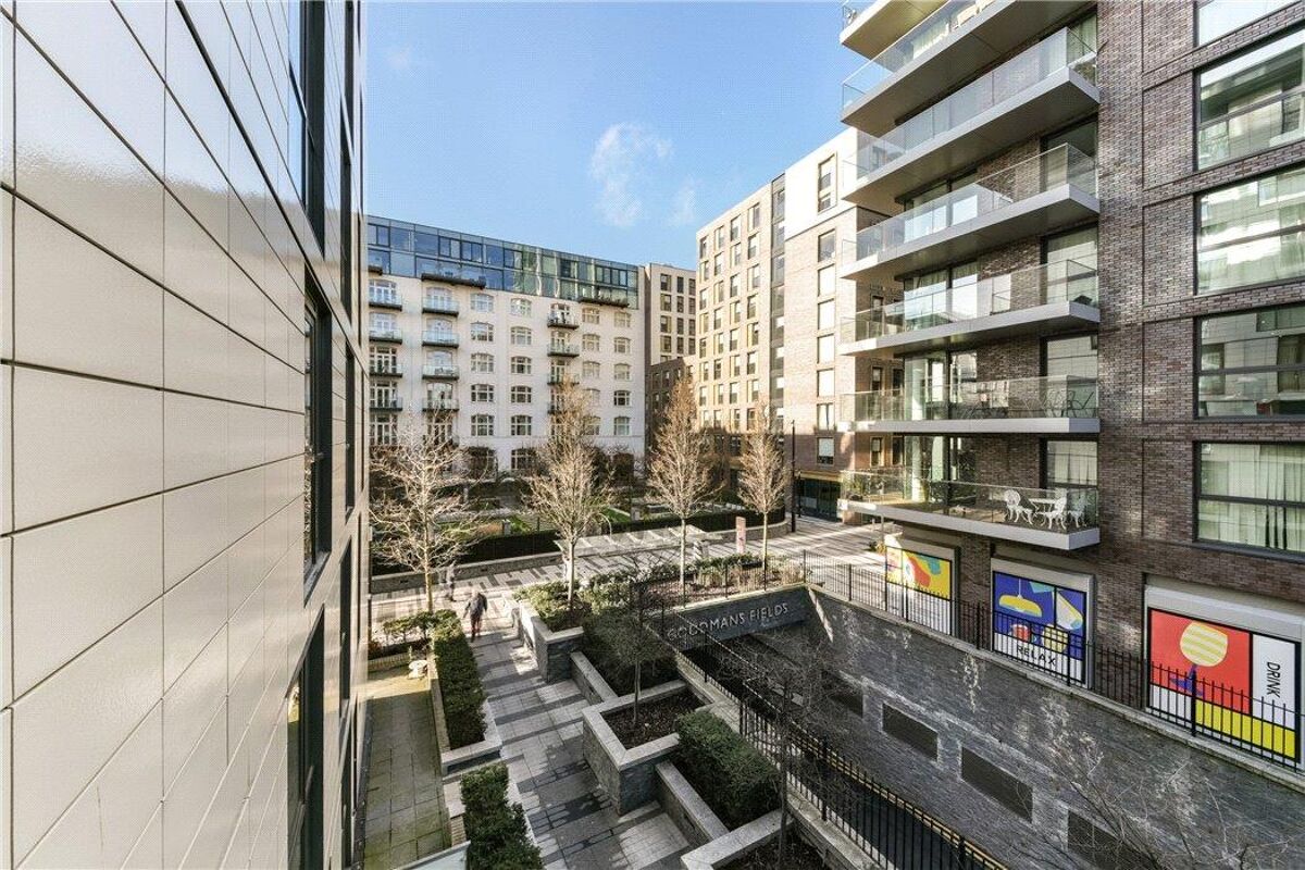 flat for sale in Times Square, Aldgate, London, E1 ALD180006 Knight