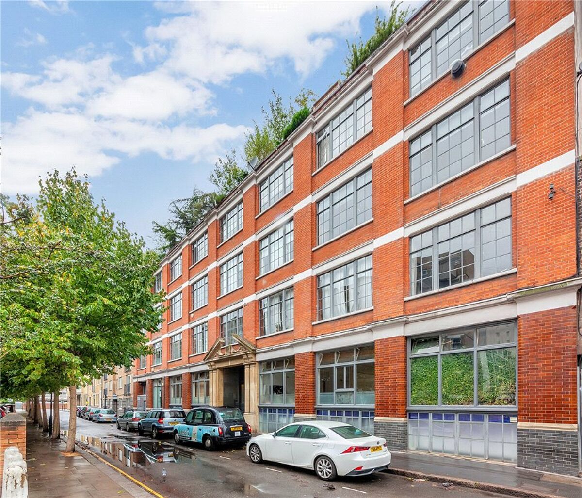 flat for sale in Banner Buildings, 74-84 Banner Street, City, London ...