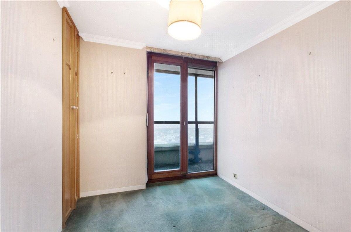 flat for sale in Lauderdale Tower, Barbican, London, EC2Y ALD190071