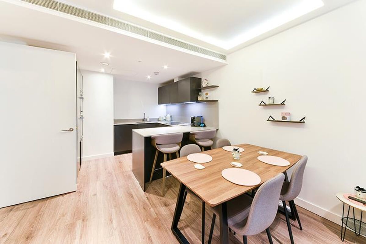 flat to rent in Cashmere House, 37 Leman Street, Aldgate, London, E1 ALQ012001279 Knight Frank