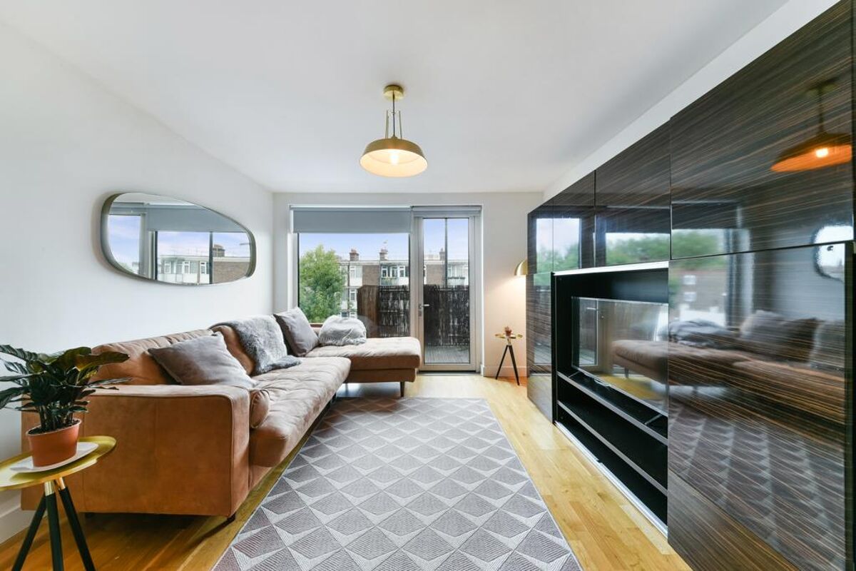 flat to rent in Queensbridge Road, London, E2 ALQ012078851 Knight Frank