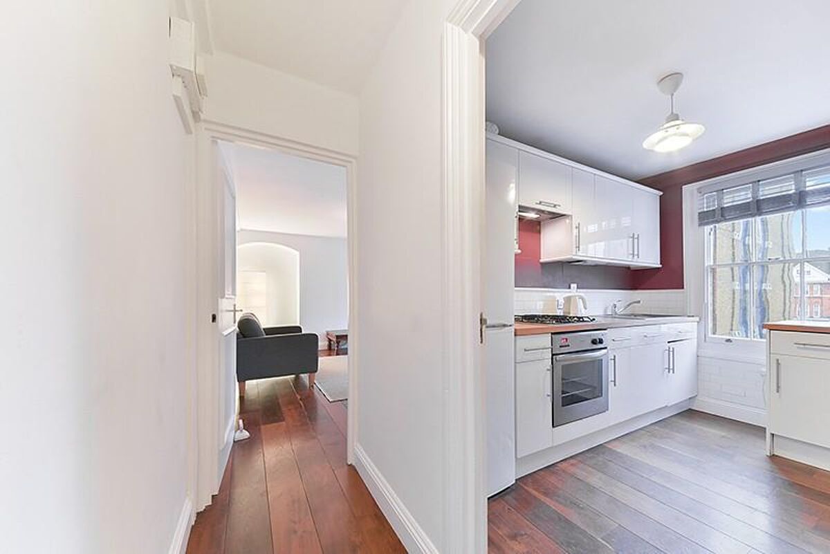 flat to rent in The Cloisters, 145 Commercial Street, London, E1